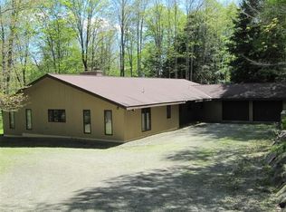 698 Pollard Hill Rd, Johnson City, NY 13790