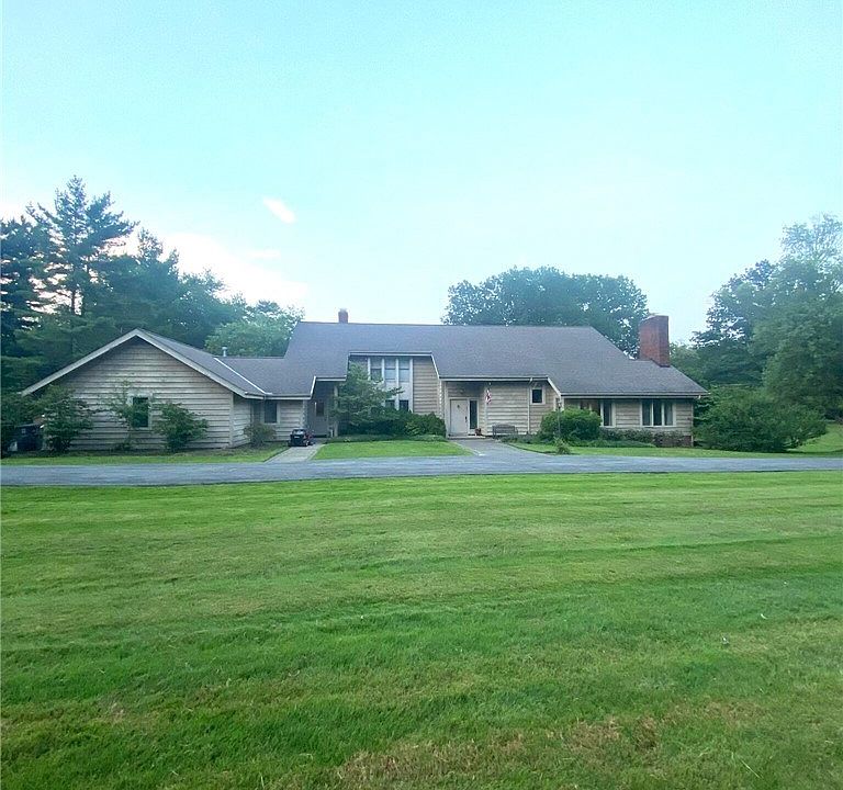 1st image of 2021 Lyndway Rd