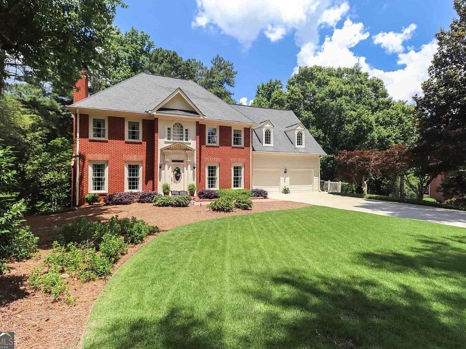 1st image of 130 Winterthur Ct