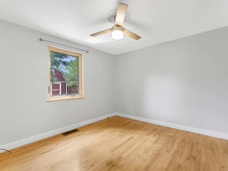 4301 Marshall St — Photo 17