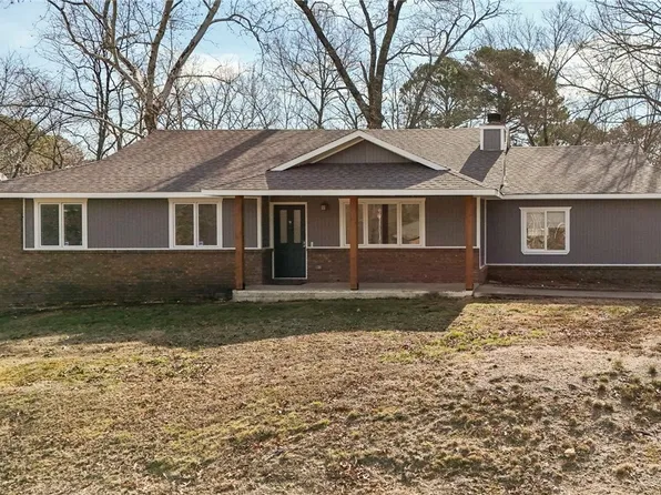 1 Elton Ln, Bella Vista, AR 72714