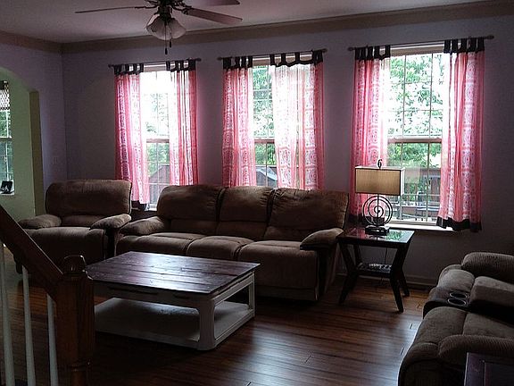 3rd image of 2177 Drummond Dr