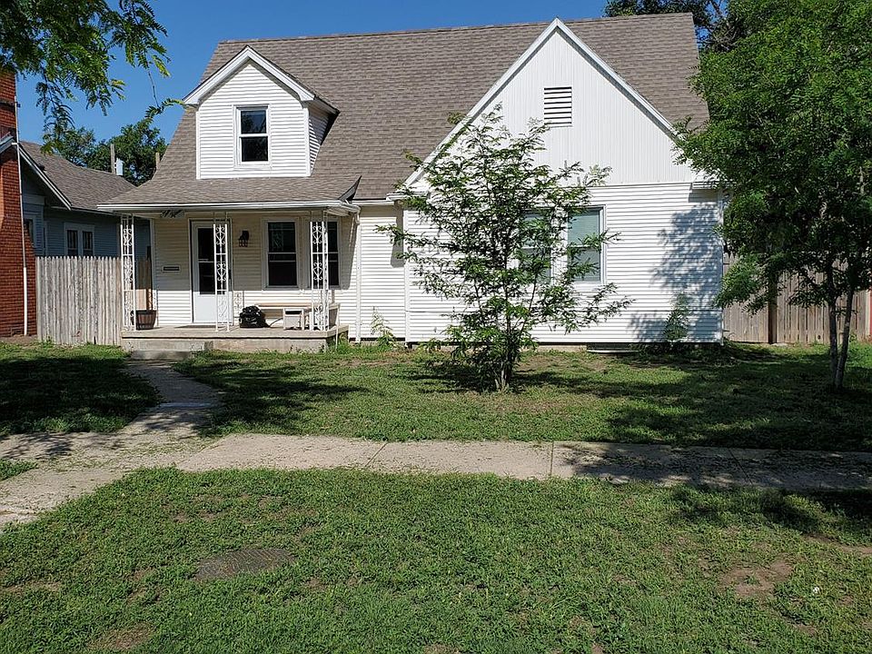 1st image of 1015 N 6th St