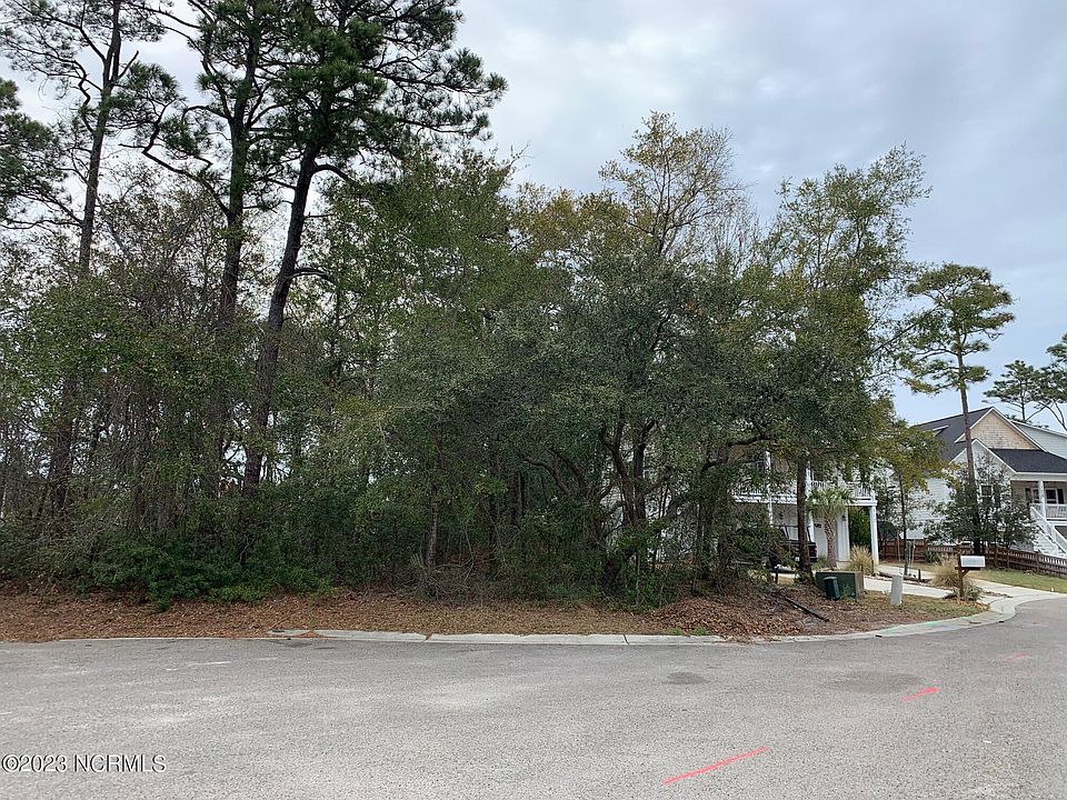 1st image of 116 Island Mimosa Dr