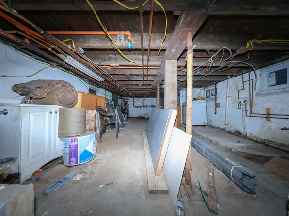 76 Simonson Avenue image 17 of 21