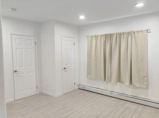 200-04 58th Ave FLOOR 1, Oakland Gardens, NY 11364