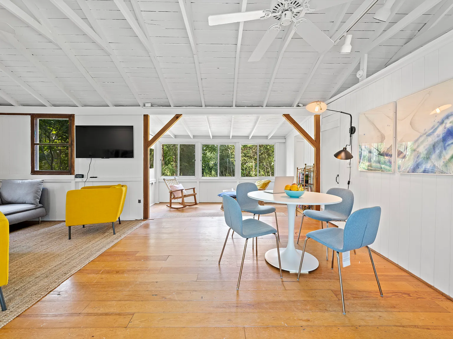 Sag Harbor Beach Cottage — Photo 3
