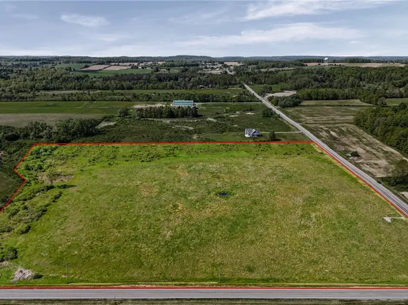 7900 Olmstead Rd, Bloomfield, NY 14469