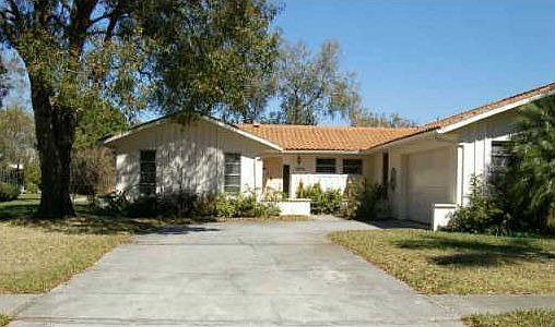 1st image of 2049 Sandpiper Dr