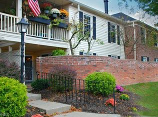 25 Berkshire Ct APT 1A, Akron, OH 44313