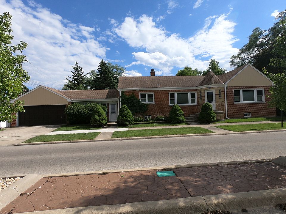 1st image of 1747 N 74th Ave