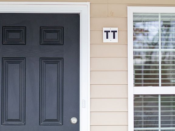 3rd image of 638 Stowe Ct #Tt