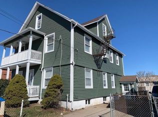 320 Evergreen St, Pawtucket, RI 02861