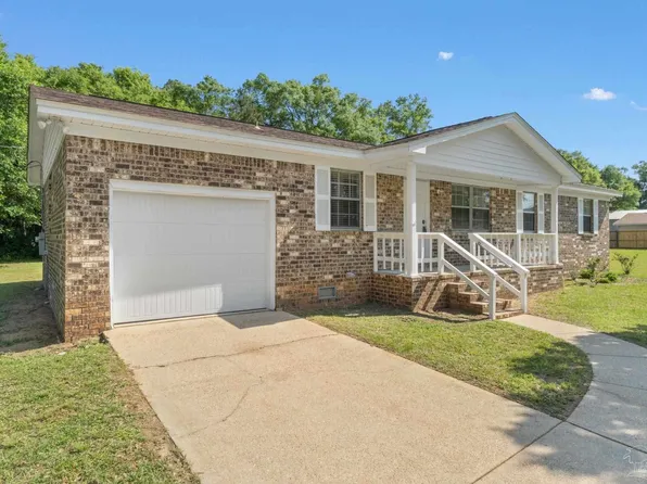 3670 Applewood Ln, Cantonment, FL 32533