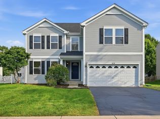 624 Holbrook St, Elburn, IL 60119