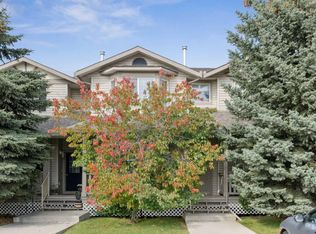 2001 Luxstone Blvd SW #104, Airdrie, AB T4B2Y6