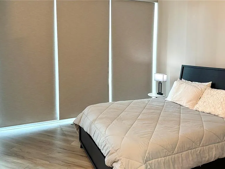 1080 Peachtree St NE #2110 — Photo 41