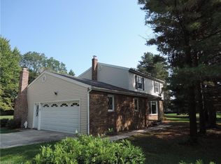 8002 Mulberry Rd, Chesterland, OH 44026