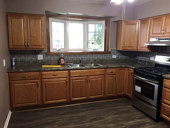 5th image of 1534 N 31st Ave