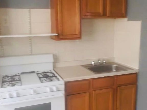 3rd image of 4645 N Elston Ave #2E-9
