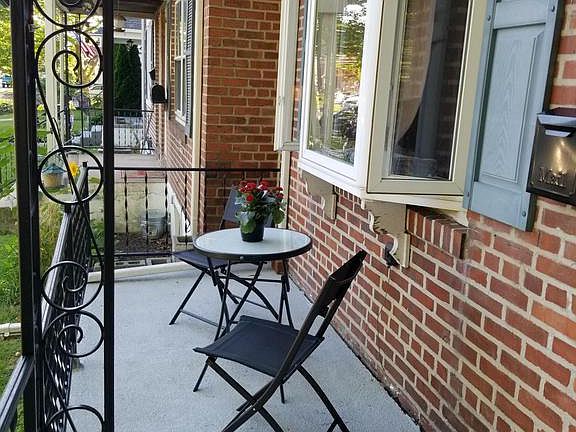 5th image of 1017 Dover Ave