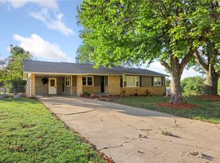 1002 S Oak St, Harrison, AR 72601