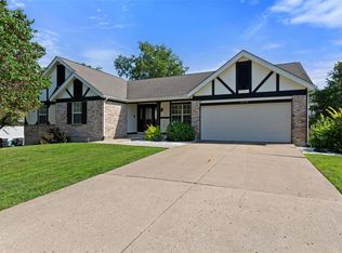 4219 Greensboro Dr, Saint Charles, MO 63304