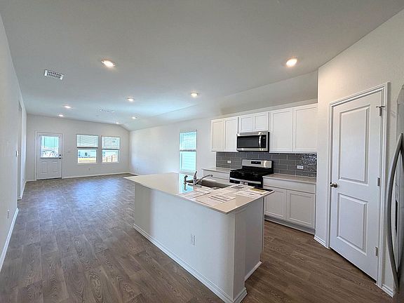 3rd image of 348 San Juan Trl