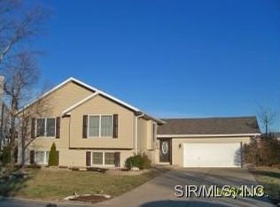 4916 Sequoia Dr, Granite City, IL 62040