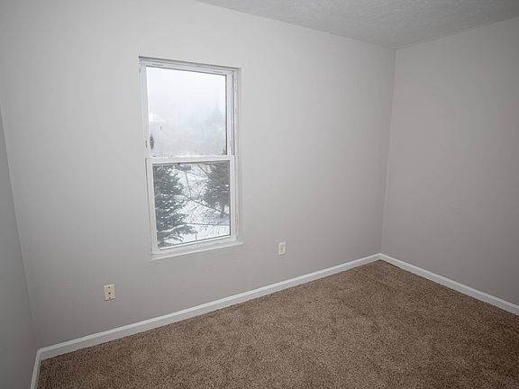 5th image of 7006 Claasen Ave #2