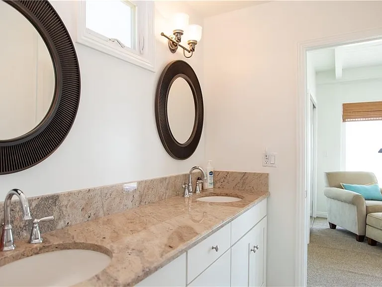 35A Surfside Ave — Photo 25