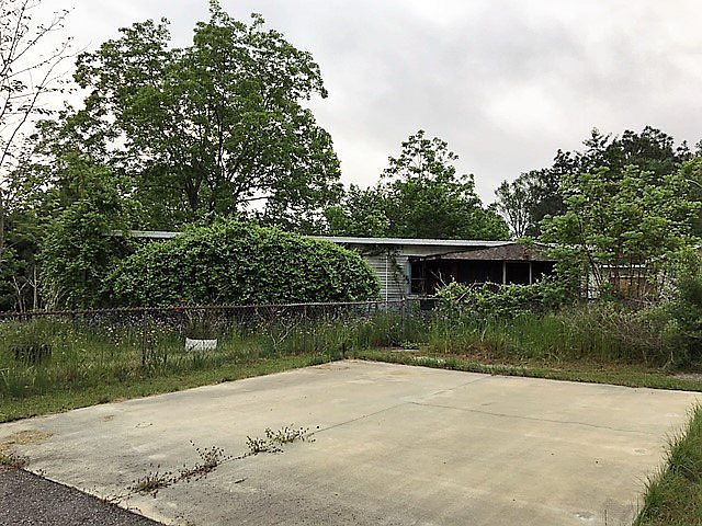 2nd image of 153 Bristol Dr