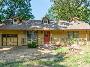 1316 Bon Air St, Van Buren, AR 72956
