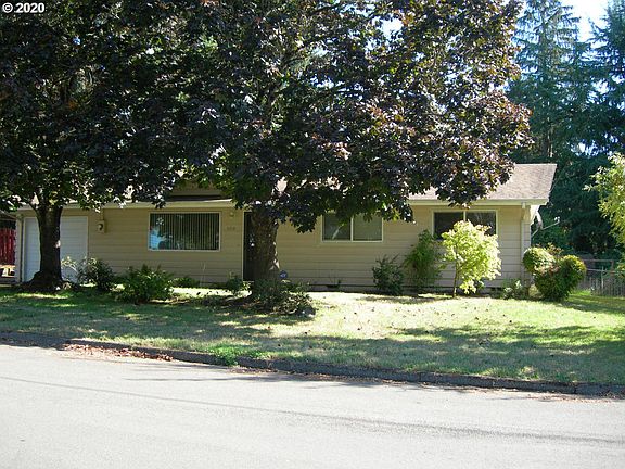 3rd image of 4719 NE 62nd Ave