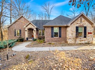 515 NW Park Dr, Bentonville, AR 72712