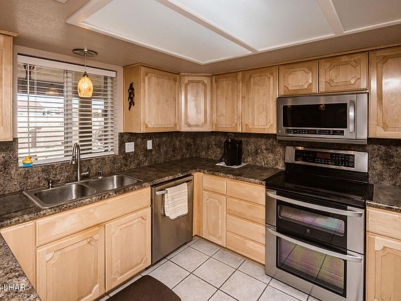 2nd image of 3320 Saddleback Dr