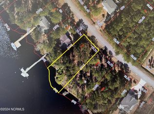5314 Trade Winds Rd, New Bern, NC 28560