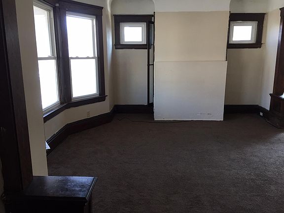 3rd image of 1426 E 94th St #2