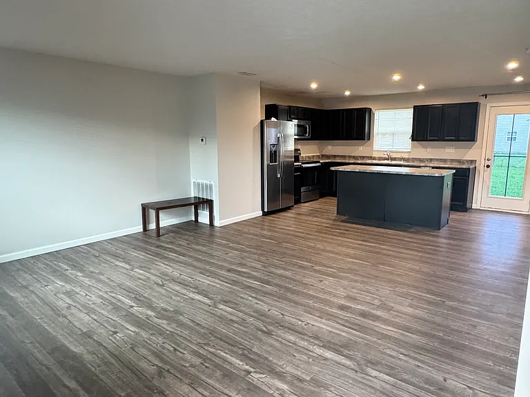 273 Campus Ln — Photo 5