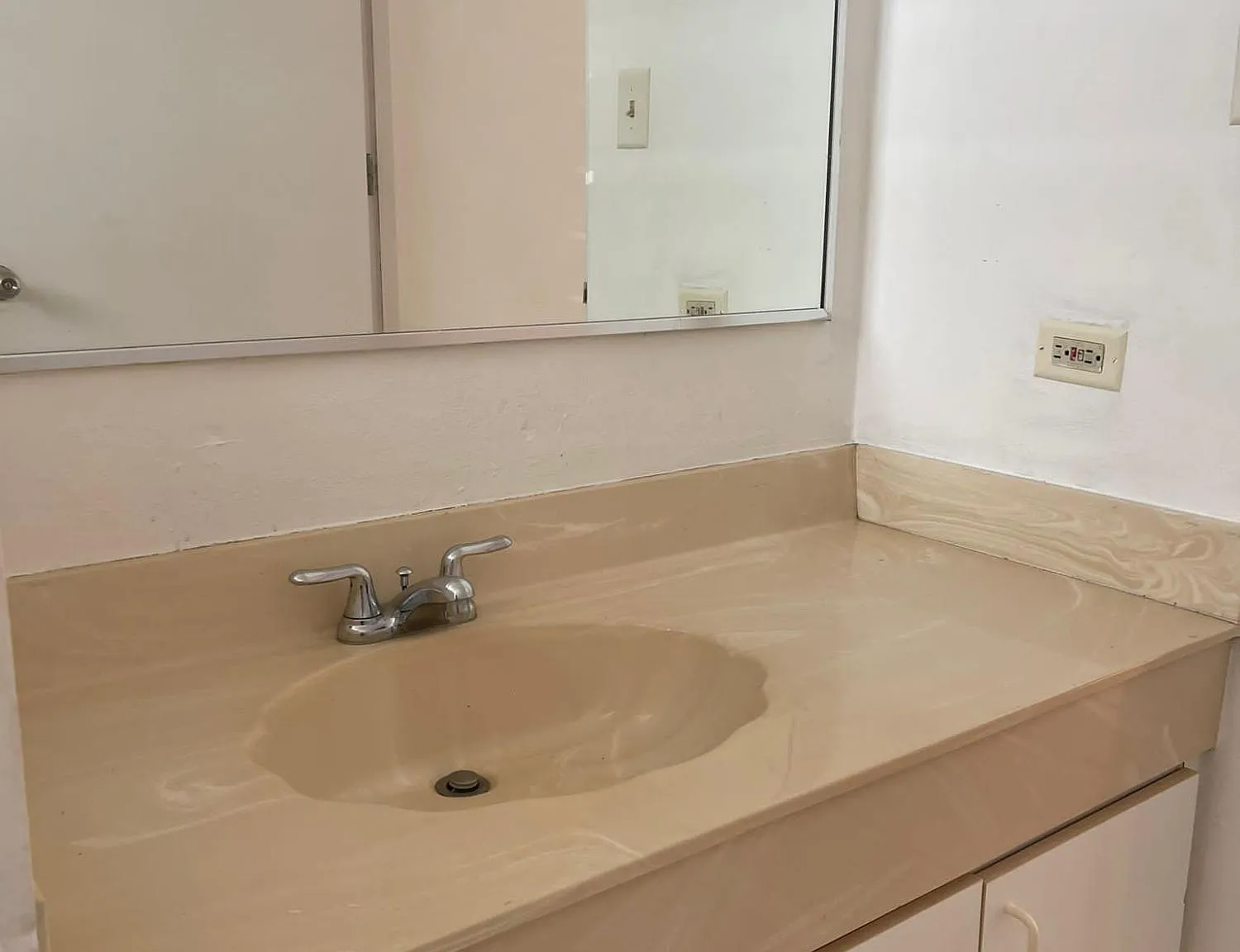 Villas De Parque Escorial (Condominio) — Photo 4
