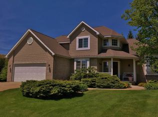 16381 Horseshoe Ct, Linden, MI 48451