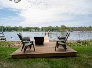 816 Pine Bay Ave, Holland, MI 49424