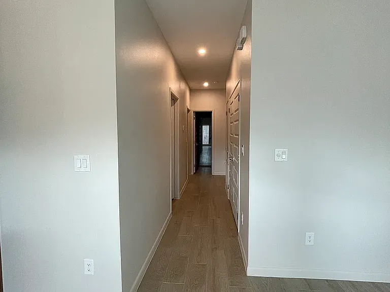 3417 Duke Ave #4 — Photo 5