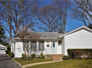 1387 Pine Ct, East Meadow, NY 11554