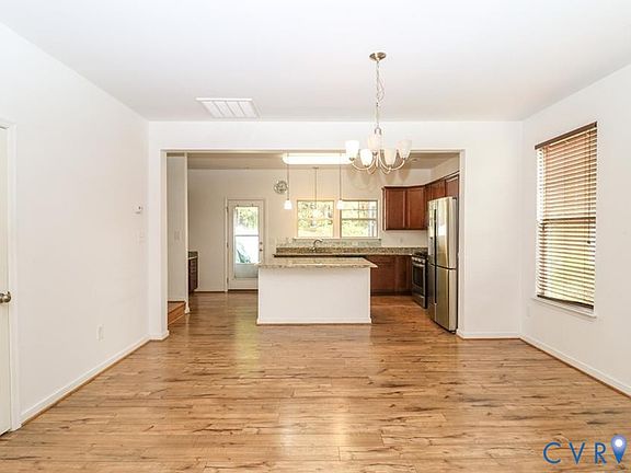 4th image of 2424 Marions Ln