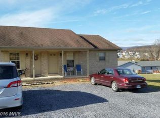 21 Hillside Dr, Maurertown, VA 22644