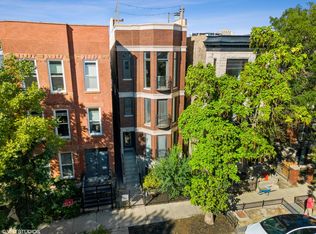 952 N Wolcott Ave #3, Chicago, IL 60622