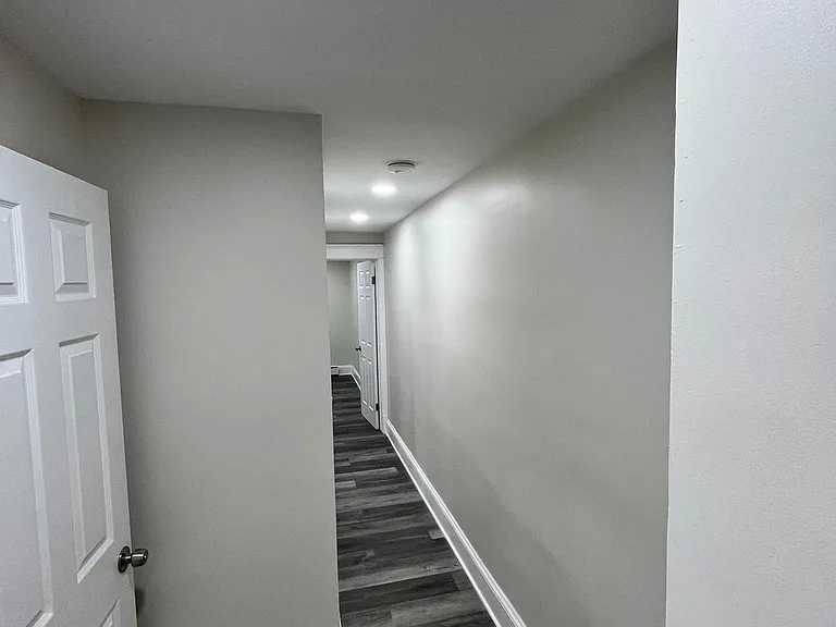 28 Victoria Ave #A — Photo 7