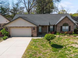 1836 Spruce Hill Dr, Belleville, IL