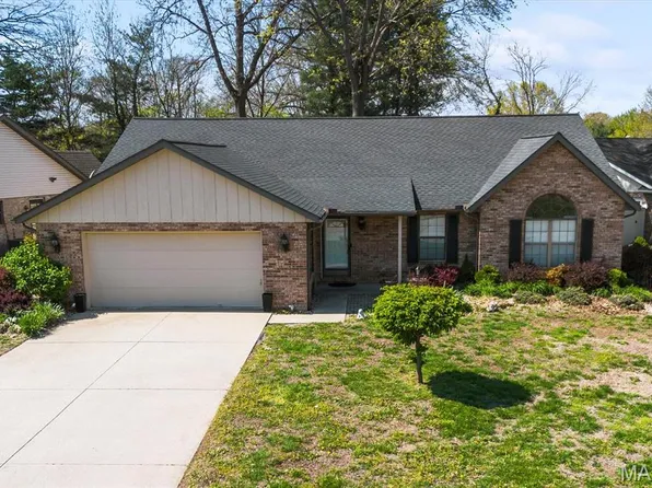 1836 Spruce Hill Dr, Belleville, IL 62221